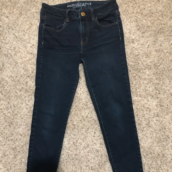 Women’s American Eagle Jeans - Picture 2 of 2